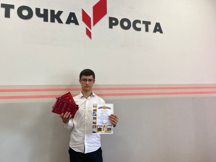В Сулейман-Стальском районе состоялся конкурс чтецов, посвященный Дню лезгинского языка.